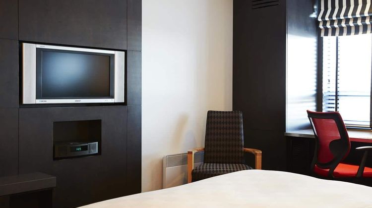 ALT Hotel Quebec City Room