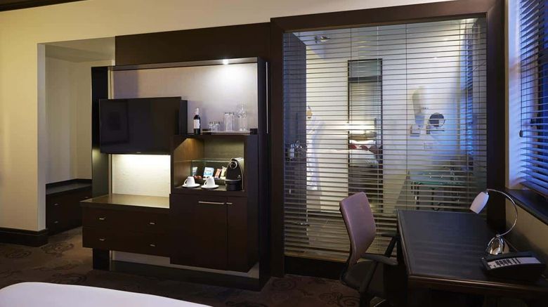 <b>Le Germain Hotel Quebec Room</b>. Images powered by <a href="https://www.leonardoworldwide.com/" title="Leonardo Worldwide" target="_blank">Leonardo</a>.