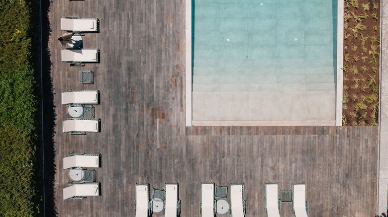<b>Palacio de Seteais Valverde Pool</b>. Images powered by <a href="https://www.leonardoworldwide.com/" title="Leonardo Worldwide" target="_blank">Leonardo</a>.