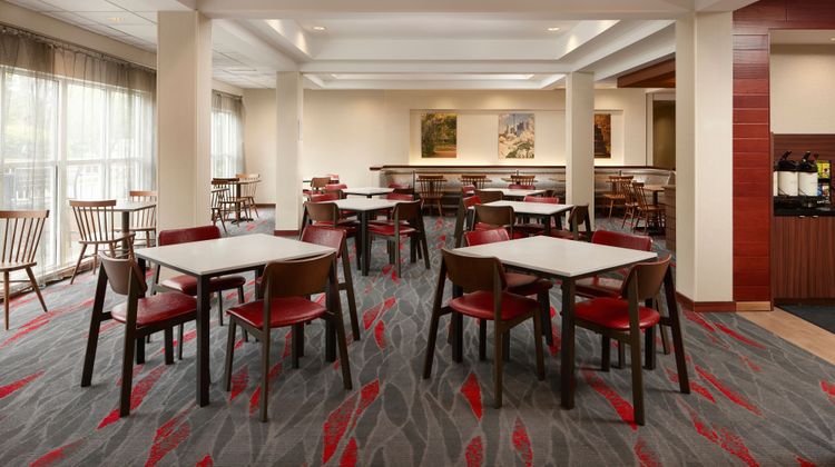 Fairfield Inn & Suites Columbus OSU Restaurant