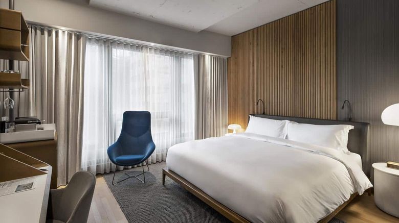 <b>Le Germain Hotel Montreal Room</b>. Images powered by <a href="https://www.leonardoworldwide.com/" title="Leonardo Worldwide" target="_blank">Leonardo</a>.