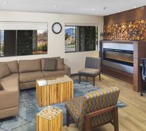 Accent Inns Kamloops Lobby