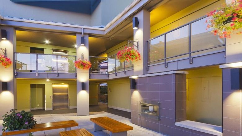 <b>Accent Inn Victoria Recreation</b>. Images powered by <a href="https://www.leonardoworldwide.com/" title="Leonardo Worldwide" target="_blank">Leonardo</a>.