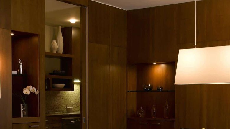 <b>Le Germain Hotel Toronto Mercer Suite</b>. Images powered by <a href="https://www.leonardoworldwide.com/" title="Leonardo Worldwide" target="_blank">Leonardo</a>.