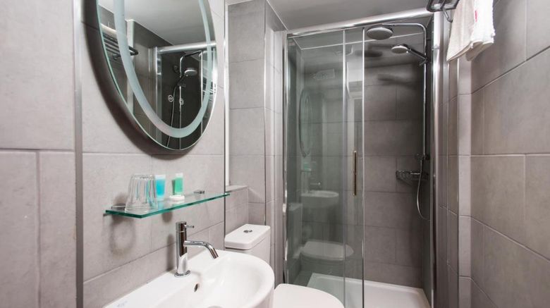 <b>Caring Hotel Room</b>. Images powered by <a href="https://www.leonardoworldwide.com/" title="Leonardo Worldwide" target="_blank">Leonardo</a>.