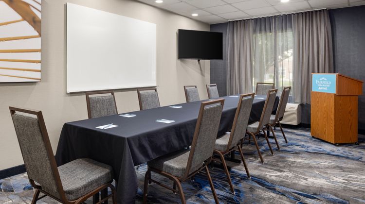Fairfield Inn & Suites Columbus East Meeting