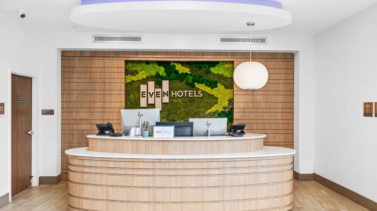 EVEN Hotel Manchester Airport Exterior