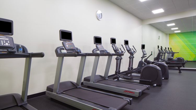 Holiday Inn Airport & Conf Center Health Club