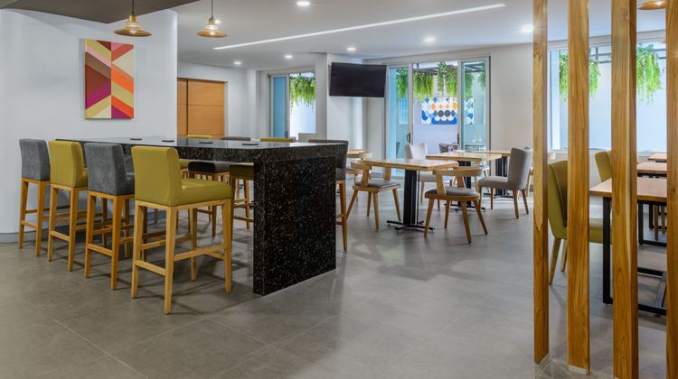 Holiday Inn Express San Jose Forum Restaurant