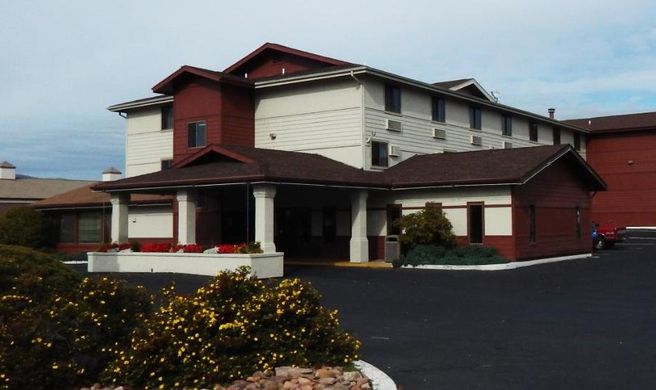 The FairBridge Inn Sts & Conference Cntr Exterior