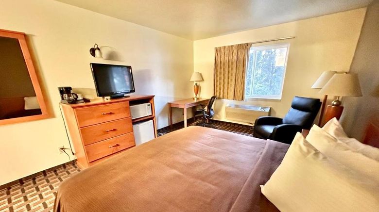 <b>FairBridge Inn & Suites Kellogg Room</b>. Images powered by <a href="https://www.leonardoworldwide.com/" title="Leonardo Worldwide" target="_blank">Leonardo</a>.