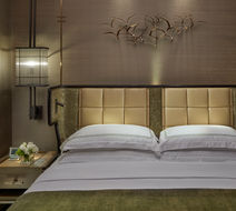 Mandarin Oriental, The Landmark Exterior