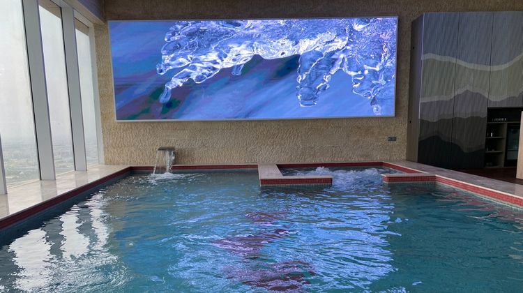 The Bentley Hotel & Suites Pool