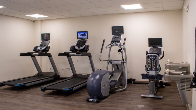 <b>Holiday Inn Express & Suites Yorkville Health Club</b>. Images powered by <a href="https://www.leonardoworldwide.com/" title="Leonardo Worldwide" target="_blank">Leonardo</a>.