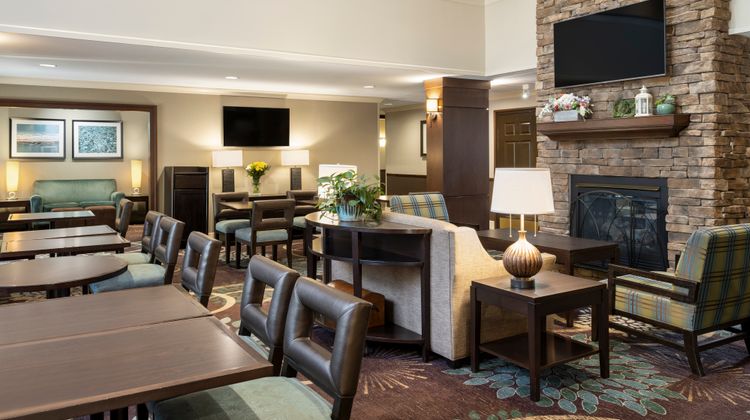 Staybridge Suites Indianapolis Airport Exterior