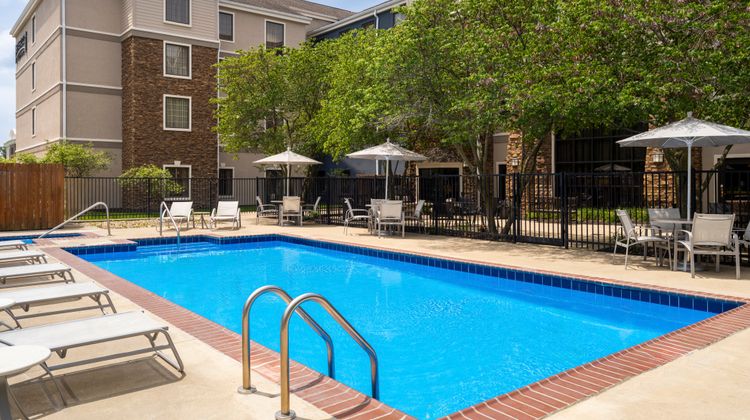 Staybridge Suites Indianapolis Airport Pool