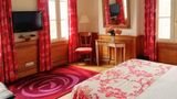 <b>Villa Heloise Room</b>. Images powered by <a href="https://www.leonardoworldwide.com/" title="Leonardo Worldwide" target="_blank">Leonardo</a>.