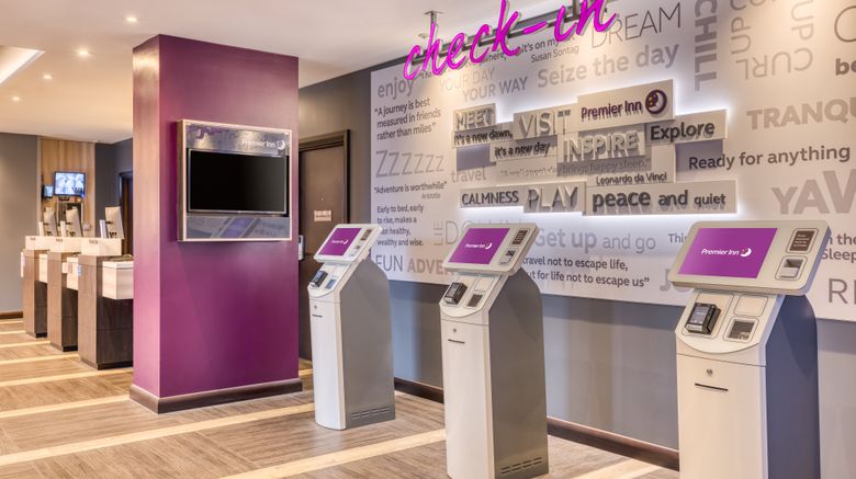 <b>Premier Inn London Hammersmith Lobby</b>. Images powered by <a href="https://www.leonardoworldwide.com/" title="Leonardo Worldwide" target="_blank">Leonardo</a>.