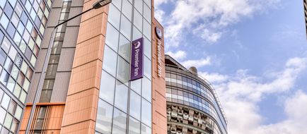 Premier Inn London Hammersmith Exterior