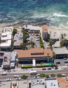 Pacific Edge Hotel