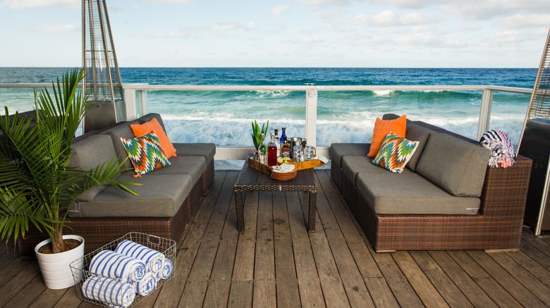 <b>Pacific Edge Hotel Restaurant</b>. Images powered by <a href="https://www.leonardoworldwide.com/" title="Leonardo Worldwide" target="_blank">Leonardo</a>.
