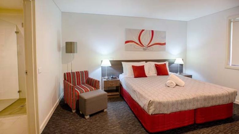 <b>Country Comfort Hunts Liverpool Room</b>. Images powered by <a href="https://www.leonardoworldwide.com/" title="Leonardo Worldwide" target="_blank">Leonardo</a>.
