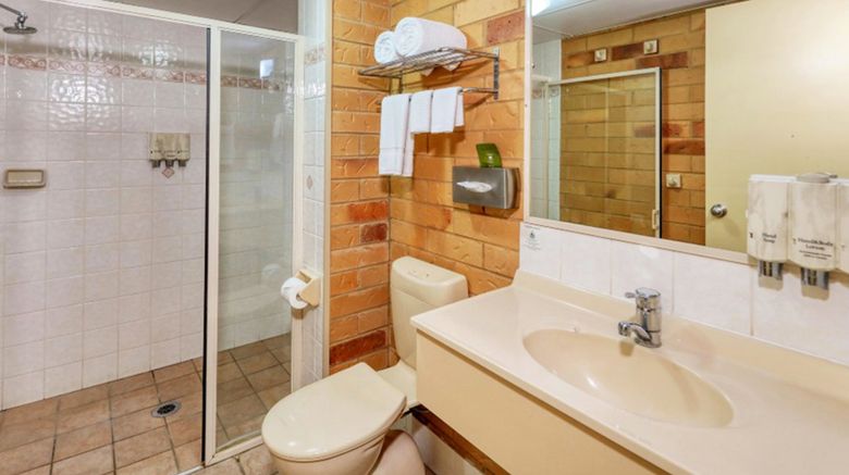 <b>North Parkes Motel Room</b>. Images powered by <a href="https://www.leonardoworldwide.com/" title="Leonardo Worldwide" target="_blank">Leonardo</a>.