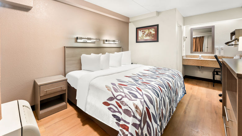 <b>Red Roof Inn Allentown Airport Room</b>. Images powered by <a href="https://www.leonardoworldwide.com/" title="Leonardo Worldwide" target="_blank">Leonardo</a>.