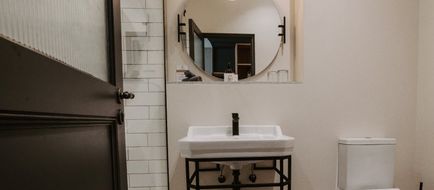 Old Bank Hotel Room