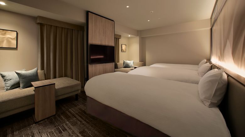 <b>Oriental Hotel Universal City Room</b>. Images powered by <a href="https://www.leonardoworldwide.com/" title="Leonardo Worldwide" target="_blank">Leonardo</a>.