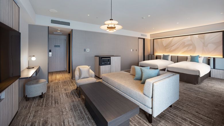 <b>Oriental Hotel Universal City Room</b>. Images powered by <a href="https://www.leonardoworldwide.com/" title="Leonardo Worldwide" target="_blank">Leonardo</a>.