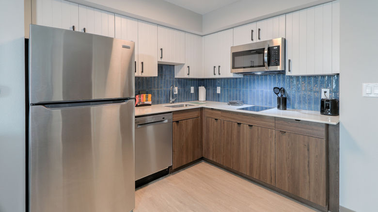 <b>Staybridge Suites Pigeon Forge S Suite</b>. Images powered by <a href="https://www.leonardoworldwide.com/" title="Leonardo Worldwide" target="_blank">Leonardo</a>.