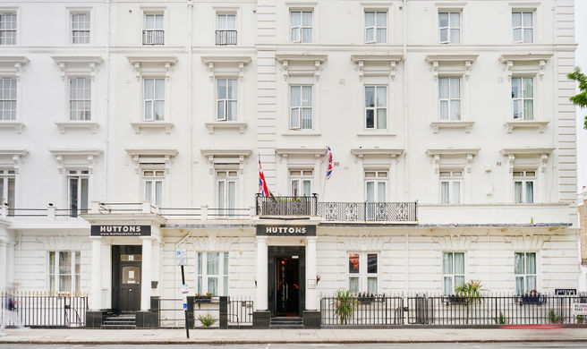 OYO Flagship Huttons Exterior