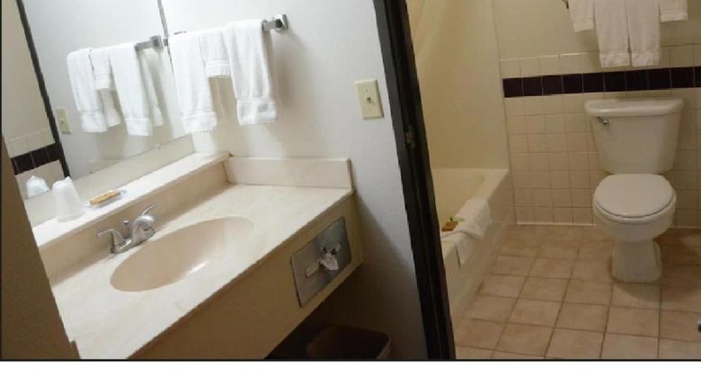 <b>FairBridge Inn & Suites Thorp Room</b>. Images powered by <a href="https://www.leonardoworldwide.com/" title="Leonardo Worldwide" target="_blank">Leonardo</a>.