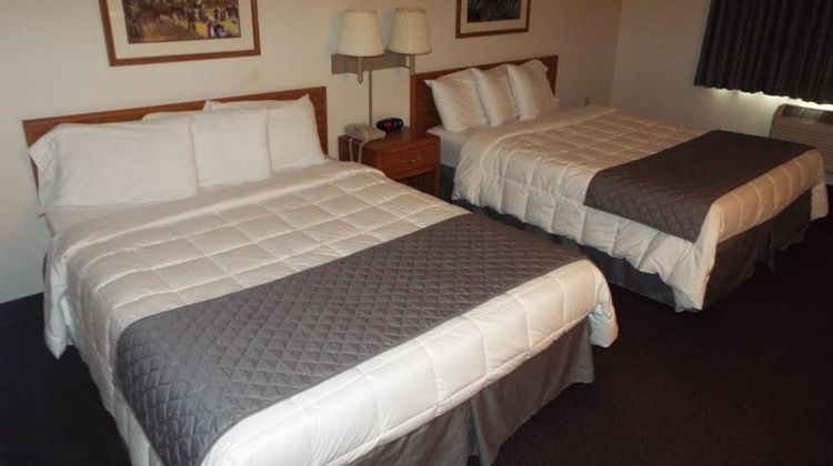 FairBridge Inn & Suites Thorp Room