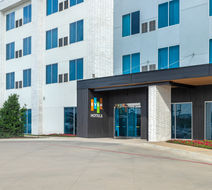 Even Hotel Waco University Area Exterior