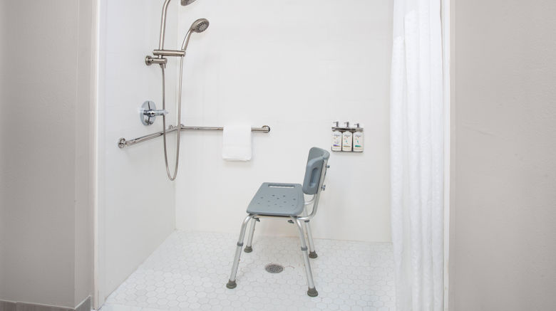 <b>Holiday Inn Express & Stes Pt Washington Room</b>. Images powered by <a href="https://www.leonardoworldwide.com/" title="Leonardo Worldwide" target="_blank">Leonardo</a>.