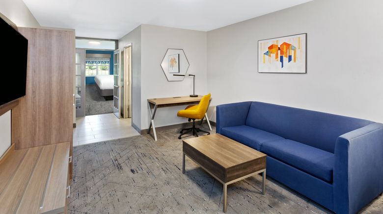 <b>Holiday Inn Express & Stes Pt Washington Suite</b>. Images powered by <a href="https://www.leonardoworldwide.com/" title="Leonardo Worldwide" target="_blank">Leonardo</a>.