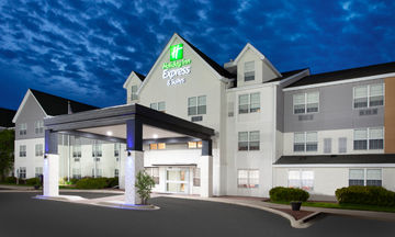 Holiday Inn Express & Stes Pt Washington