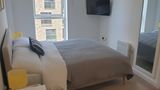 Quay Apartments Clippers Quay Room
