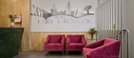 Reyes Catolicos Hotel Lobby