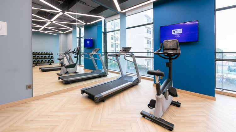 Holiday Inn Express Shanghai Pudong Arpt Health Club