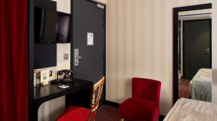 Hotel Les Theatres Room