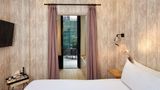 Les Plumes Hotel Paris Room