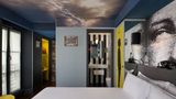 Les Plumes Hotel Paris Room