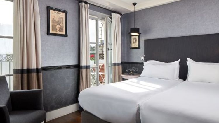 Les Plumes Hotel Paris Room