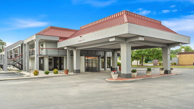 <b>Red Roof Inn Wilmington, NC Exterior</b>. Images powered by <a href="https://www.leonardoworldwide.com/" title="Leonardo Worldwide" target="_blank">Leonardo</a>.