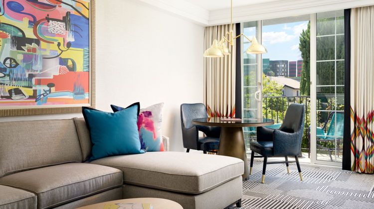 Le Parc at Melrose Suite