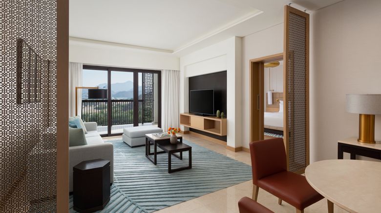 <b>InterContinental Fujairah Resort Suite</b>. Images powered by <a href="https://www.leonardoworldwide.com/" title="Leonardo Worldwide" target="_blank">Leonardo</a>.
