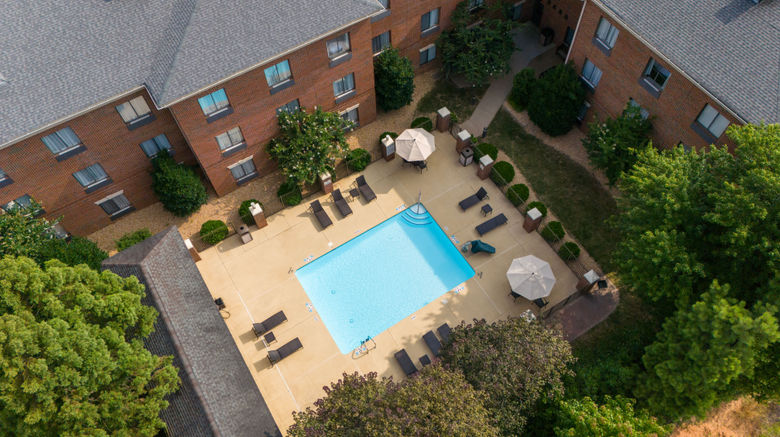 <b>Holiday Inn Express Suites Wakefield Pool</b>. Images powered by <a href="https://www.leonardoworldwide.com/" title="Leonardo Worldwide" target="_blank">Leonardo</a>.